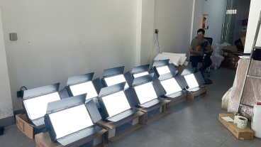 Kiểm tra và xuất đơn hàng đèn Panel 200W VTT